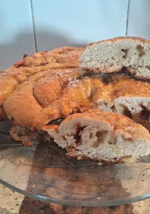 Una foto de Rosca espiral de peras, manzanas y membrillo🍐🍎