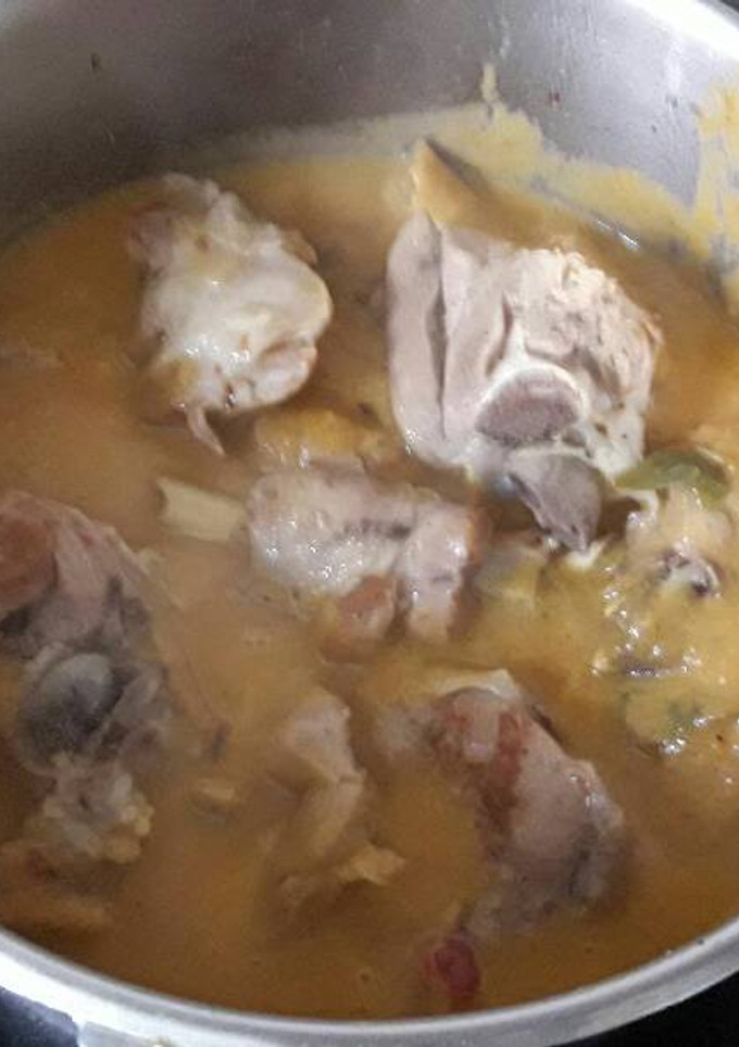 Una foto de Pierna de cordero en salsa