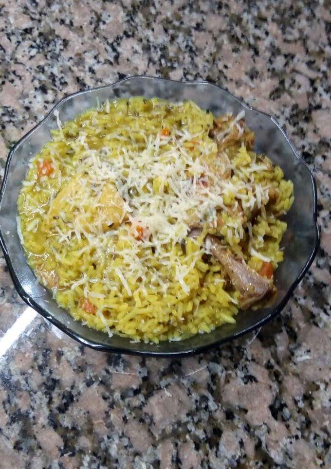 Una foto de Arroz con pollo fácil y rápido