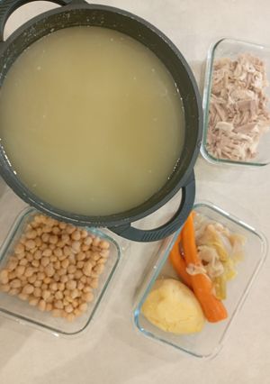 Una foto de Puchero en olla express (4L)