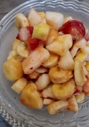 A picture of Tango chutney fruit chat 🍌🍎🍓.