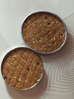 અડદિયા પાક (Adadiya Paak Recipe In Gujarati) રેસીપી મુખ્ય ફોટો