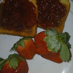 A picture of VashBake Strawberry Preserve.
