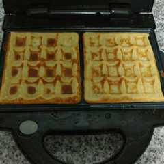 Una foto de Wafles a los 3 quesos! 🧀🧀🧀