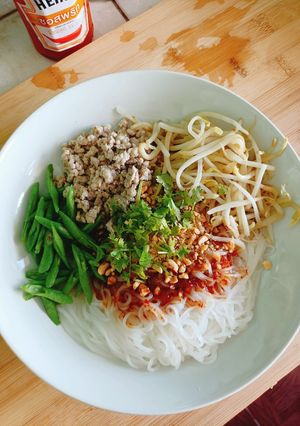 รูปของ ก๋วยเตี๋ยวแห้งคลุก ซอสทำเองง่ายๆ