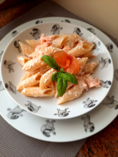 Foto di Pasta con crema di robiola e salmone