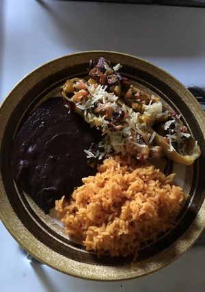 Una foto de Calabacines rellenos de camarón y bacon 🥓