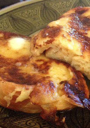 A picture of Pain perdu (French toast).