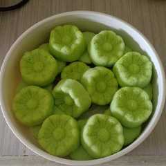 A picture of Putu Ayu.