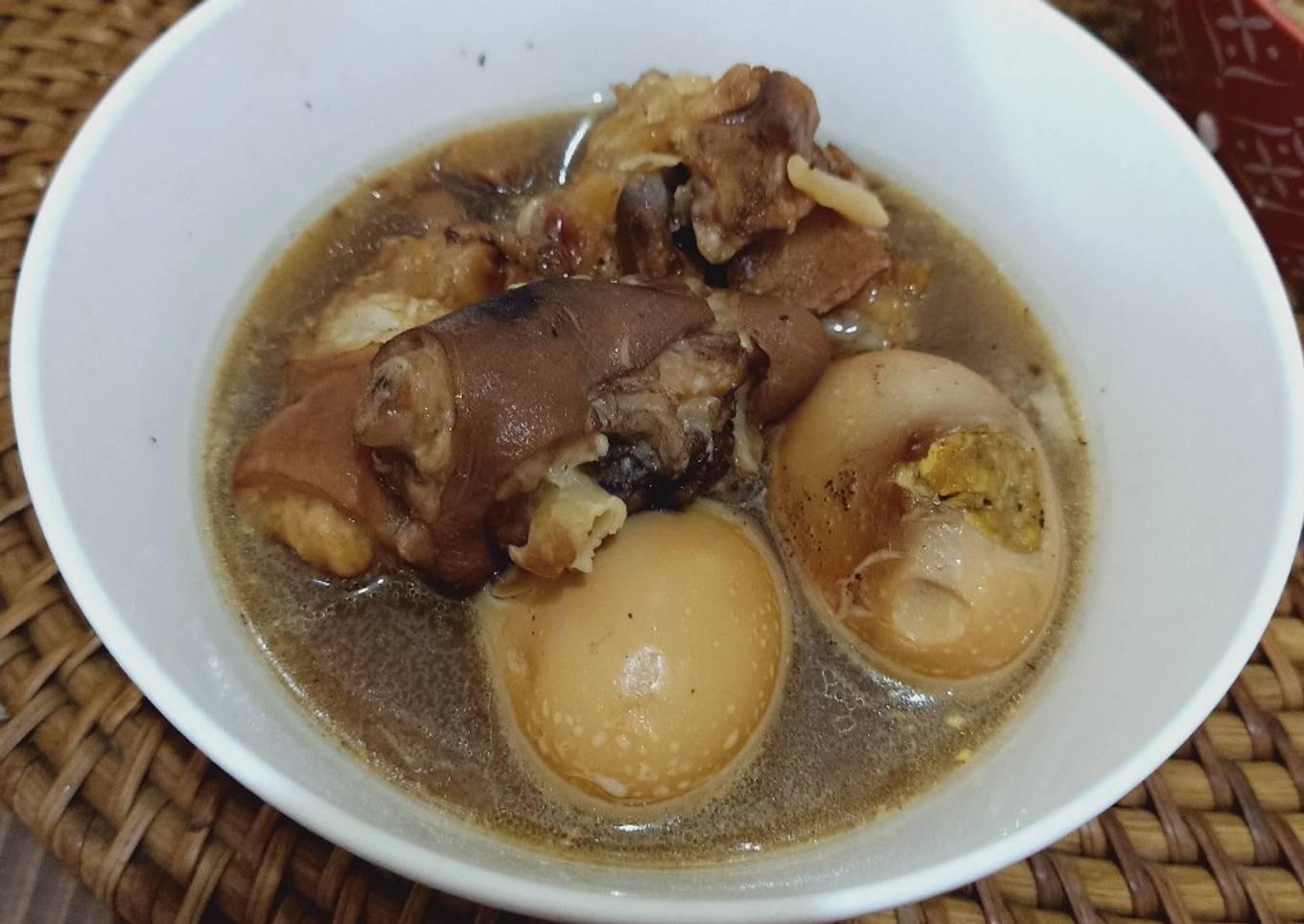 Babi kecap singapore