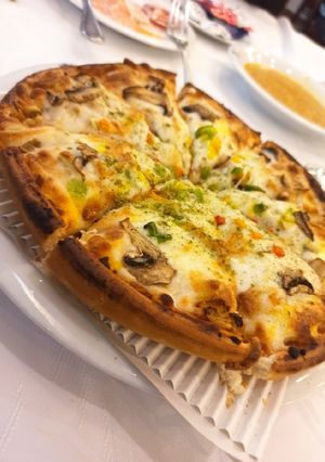 عکسی از دستور پیتزا مرغ و قارچ