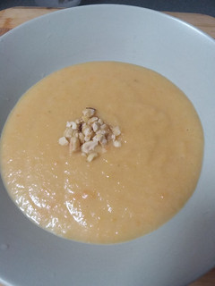Una foto de 🥣Crema de zanahoria🥕 con jengibre