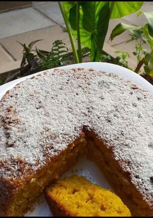 Una foto de Torta húmeda de zanahoria en sartén