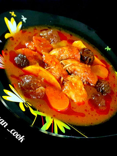 عکسی از دستور خورش مرغ و آلو 😋😍