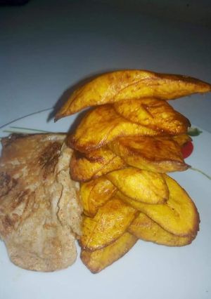 A picture of Plantain and egg.