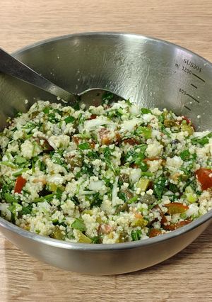 Foto principal de Tabbouleh con Sardina Marinada en AOVE y Encurtidos