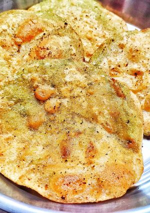 কড়াইশুটির কচুরি (Koraisutir Khochuri recipe in Bengali) রেসিপির প্রধান ছবি
