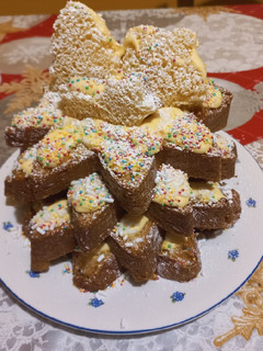 Foto di Pandoro farcito con crema al mandarino