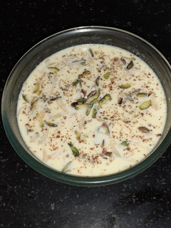 રજવાડી દૂધપાક (Rajwadi Dudhpak Recipe In Gujarati) રેસીપી મુખ્ય ફોટો