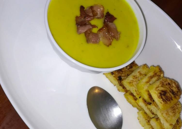 Recipe: Delicious Cream of potato soup &amp; Croutons