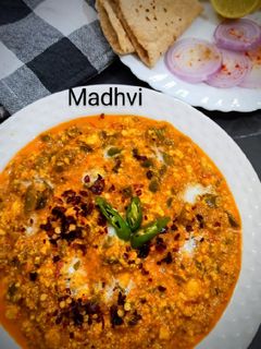 शाही पनीर भुर्जी (shahi paneer bhurji recipe in Hindi) रेसिपी मुख्य फोटो