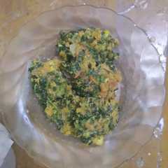 A picture of Gorengan tahu bayam.