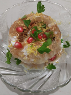 રાજ કચોરી ચાટ (Raj Kachori Recipe In Gujarati) રેસીપી મુખ્ય ફોટો