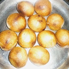 A picture of Baati in appe pan.