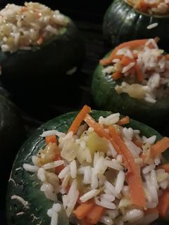 Una foto de Zapallitos rellenos muy fáciles!!