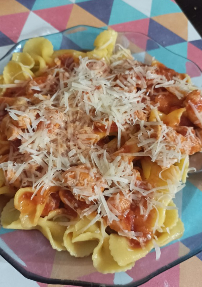 Una foto de Salsa de tomate casera para pasta ♡