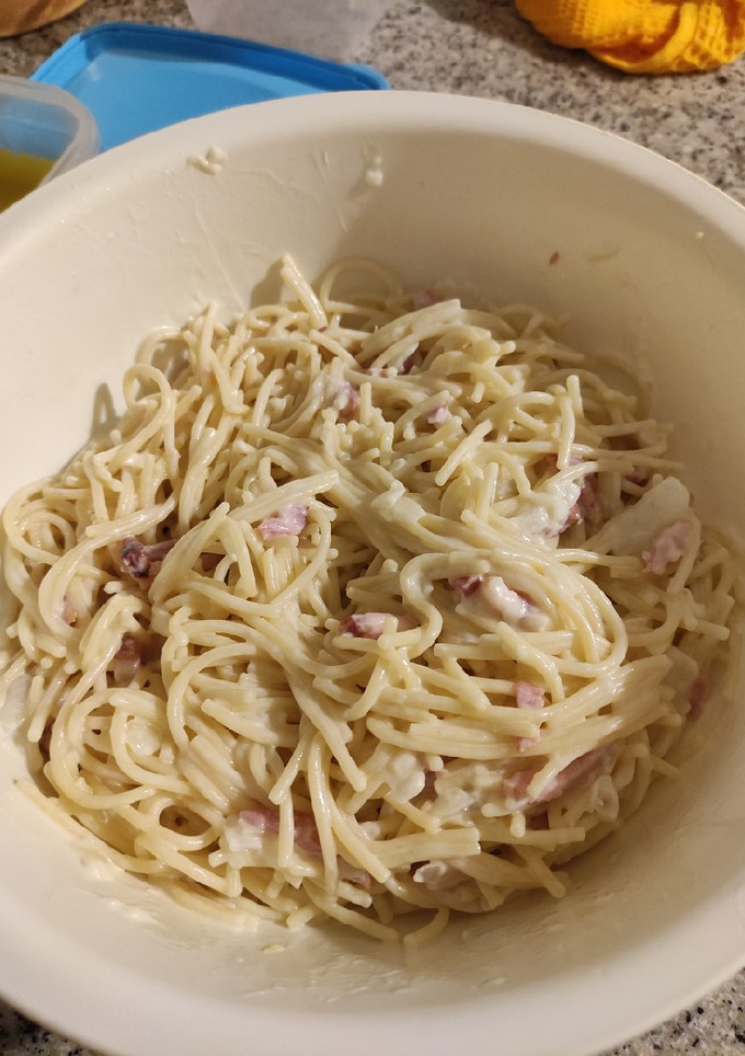 Una foto de Espaguetis con Bacon y Nata en Mambo