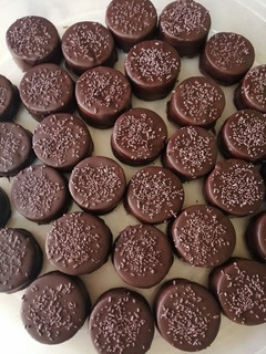 Una foto de Alfajores Marplatenses SIN MANTECA!! 💣 Económicos