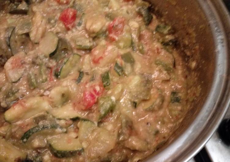 Pisto de aguacate (Receta de fin de mes)