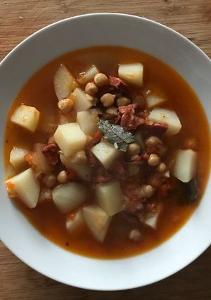Foto principal de Garbanzos con chorizo