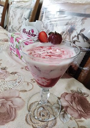 عکسی از دستور اسموتی توت فرنگی 🍓☺️