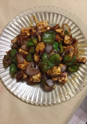 A picture of Chilli paneer dry.