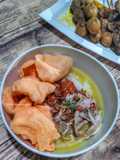 Bubur Ayam Kaldu Kuning (Nasi Sisa)