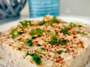 Una foto de patatas microondas pimentón