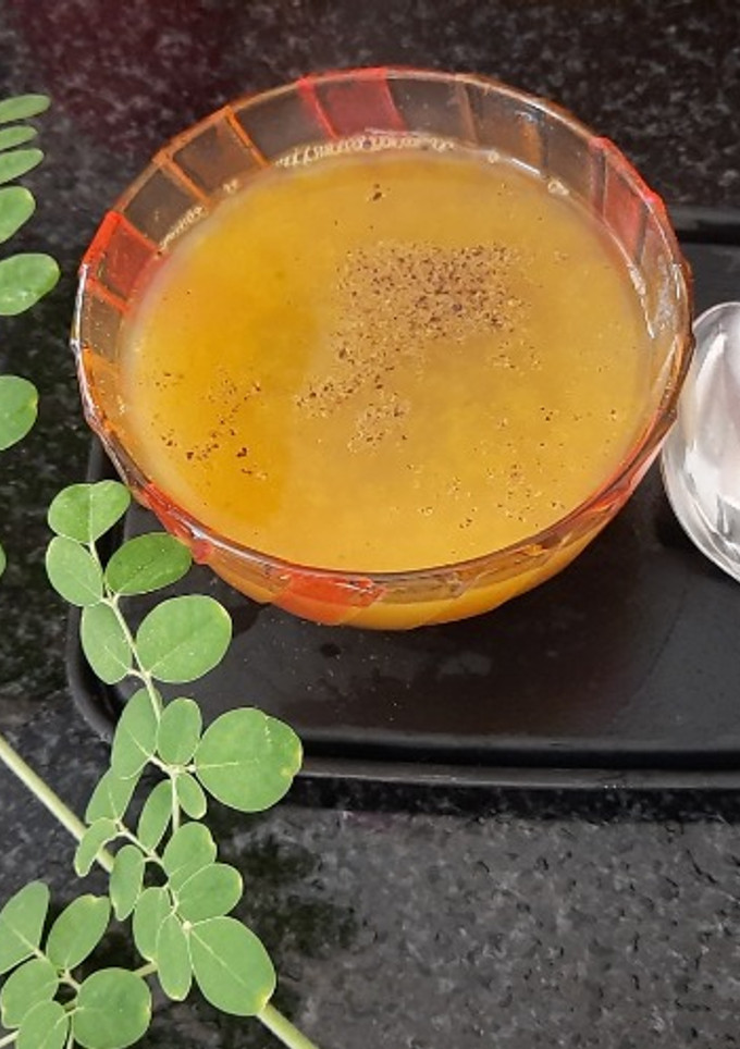 முருங்கைக்கீரை சூப் செய்முறை முக்கிய புகைப்படம்
