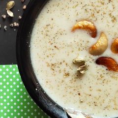 A picture of Aloo payesh potato kheer.