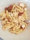 Pasta fredda feta e fagioli cannellini