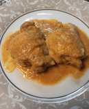 Contramuslos de pollo en salsa de champiñón y pimiento rojo