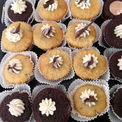 A picture of Eggless Apple Cupcakes.