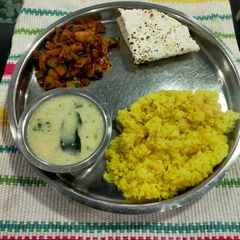 A picture of Gujarati Kadhi.
