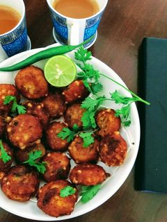 साबूदाना आलू पकौड़ा (Sabudana aloo pakoda recipe in Hindi) रेसिपी मुख्य फोटो