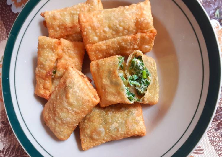 Recipe: Delicious Martabak mini bayam