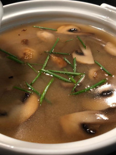 A picture of Mushroom soup.