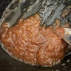 Applesauce in the Croc Pot A picture of Applesauce in the Croc Pot.