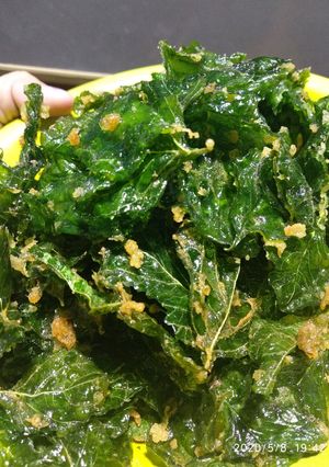 Foto resep Bayam crispy (coba bikin ala yoshinoya)