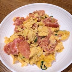 A picture of Tomato con Eggs.